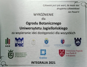 Integralia
